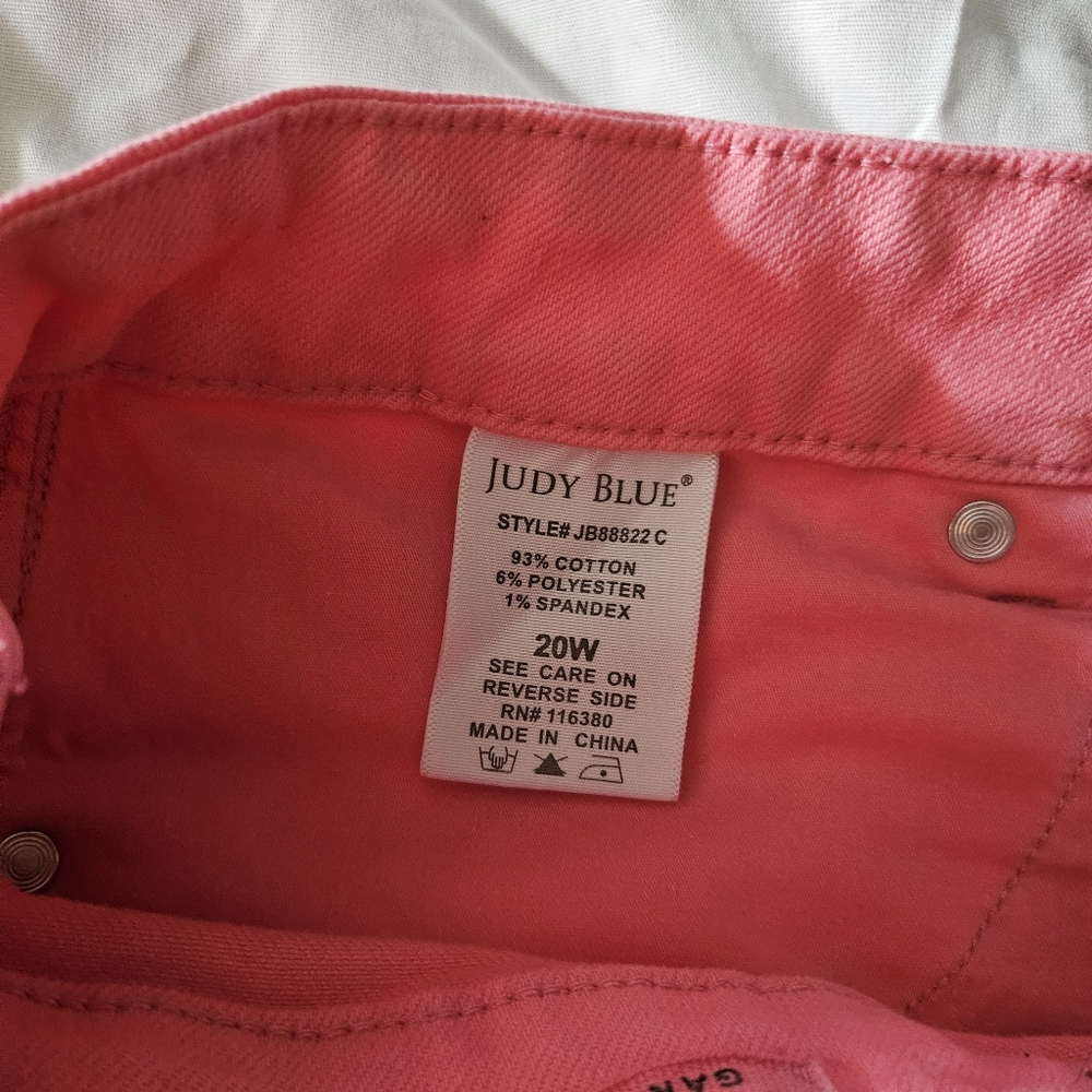 Judy Blue Garment Dyed Pink Cropped Jeans Size 20W - Picture 7 of 8